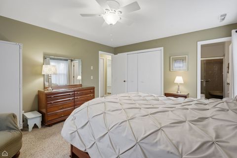 Tiny photo for 329 Everett Avenue #2B, Crystal Lake, IL 60014 (MLS # 12603442)