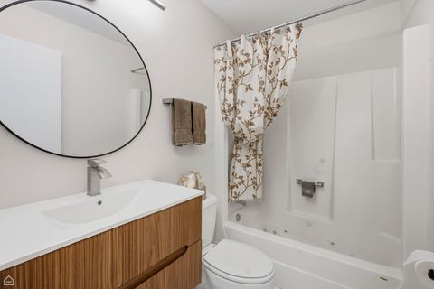 Tiny photo for 329 Everett Avenue #2B, Crystal Lake, IL 60014 (MLS # 12603442)