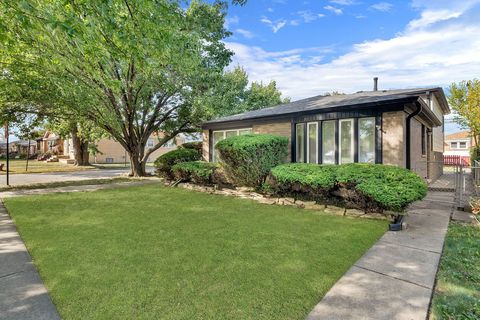 Photo of 2800 E 130th Street, Chicago, IL 60633 (MLS # 12486310)