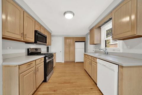 Tiny photo for 2800 E 130th Street, Chicago, IL 60633 (MLS # 12486310)