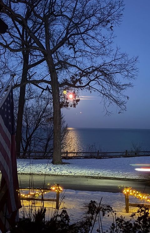 Tiny photo for 552 Sunrise Avenue, Lake Bluff, IL 60044 (MLS # 12600051)