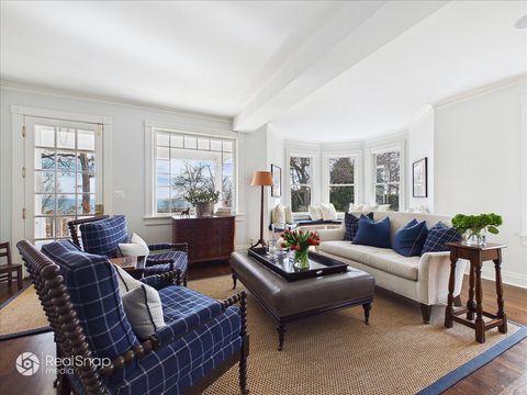 Tiny photo for 552 Sunrise Avenue, Lake Bluff, IL 60044 (MLS # 12600051)