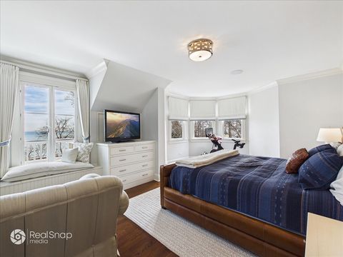 Tiny photo for 552 Sunrise Avenue, Lake Bluff, IL 60044 (MLS # 12600051)