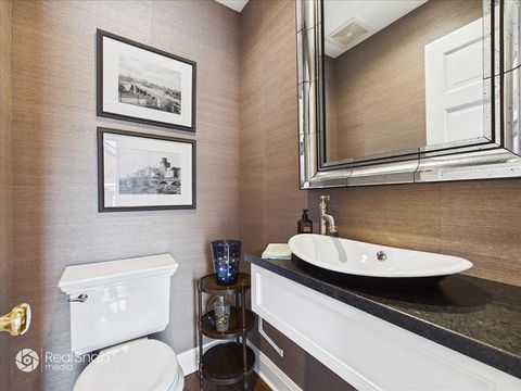 Tiny photo for 552 Sunrise Avenue, Lake Bluff, IL 60044 (MLS # 12600051)