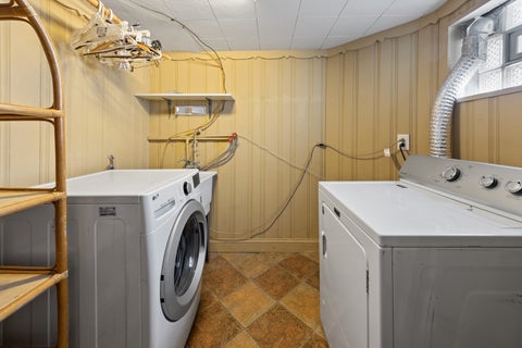 Tiny photo for 5810 N East Circle Avenue, Chicago, IL 60631 (MLS # 12696724)
