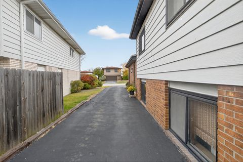 Tiny photo for 18038 Juneway Court, Country Club Hills, IL 60478 (MLS # 12510809)