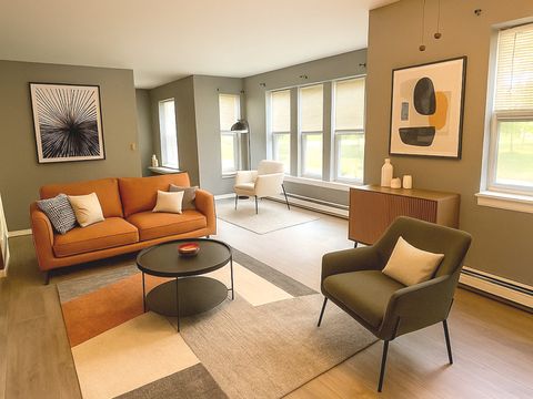 Tiny photo for 541 E 60th Street #1A, Chicago, IL 60637 (MLS # 12490759)