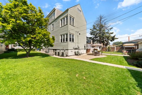 Tiny photo for 1223 S ELMWOOD Avenue #TWO, Berwyn, IL 60402 (MLS # 12507223)