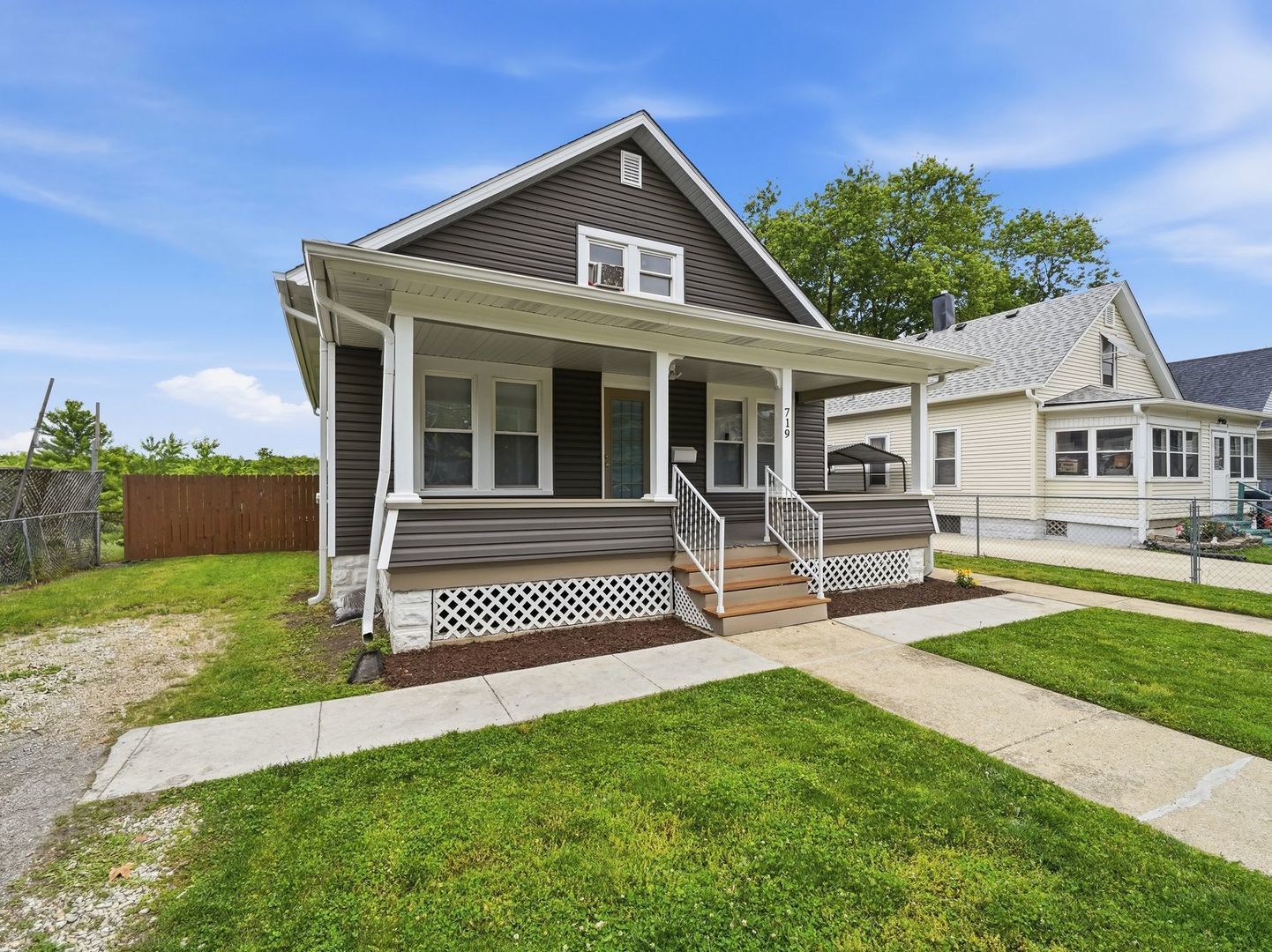 719 N ORCHARD Avenue