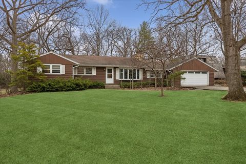 Photo of S645 Forest Street, Winfield, IL 60190 (MLS # 12590811)