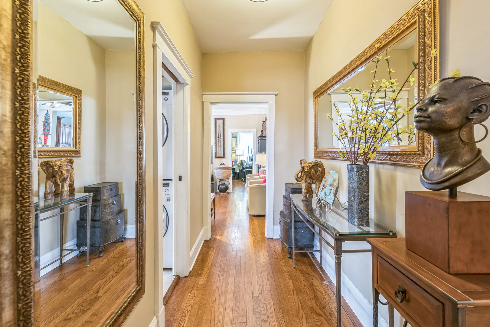 120 N Austin Boulevard S-3
