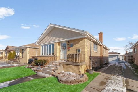 Photo of 8531 S Kenton Avenue, Chicago, IL 60652 (MLS # 12541218)