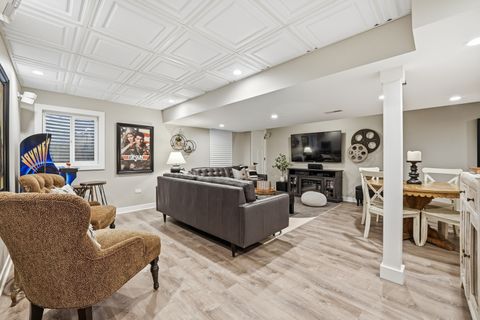 Tiny photo for 933 Wilkinson Lane, North Aurora, IL 60542 (MLS # 12583833)