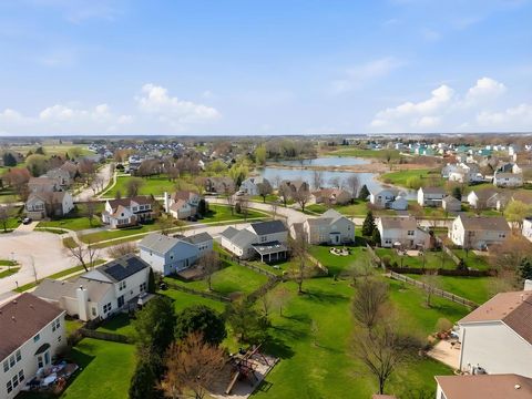 Tiny photo for 933 Wilkinson Lane, North Aurora, IL 60542 (MLS # 12583833)