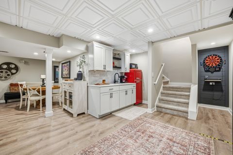 Tiny photo for 933 Wilkinson Lane, North Aurora, IL 60542 (MLS # 12583833)