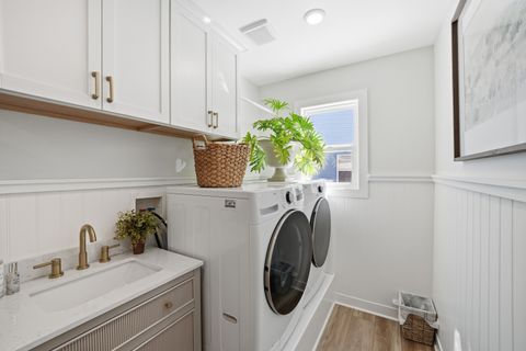 Tiny photo for 933 Wilkinson Lane, North Aurora, IL 60542 (MLS # 12583833)