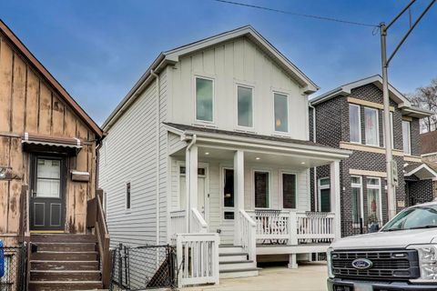 2823 S SHORT Street Chicago IL 60608