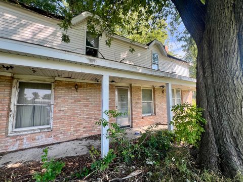 Tiny photo for 215 W Main Street, Sheldon, IL 60966 (MLS # 12475281)