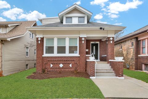 7644 S Constance Avenue Chicago IL 60649