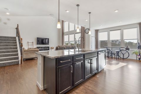 Tiny photo for 484 Golden Star Drive, Bolingbrook, IL 60490 (MLS # 12464139)