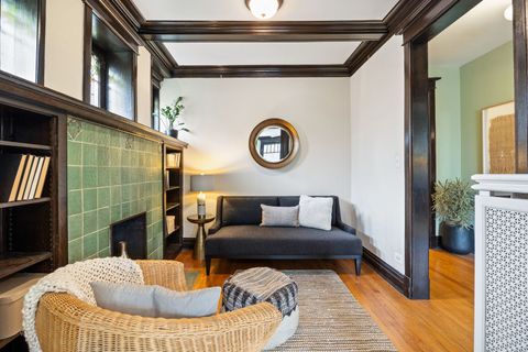 Tiny photo for 711 Washington Boulevard #2E, Oak Park, IL 60302 (MLS # 12715548)