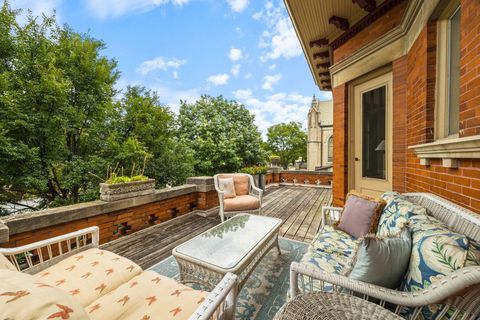 Tiny photo for 711 Washington Boulevard #2E, Oak Park, IL 60302 (MLS # 12715548)