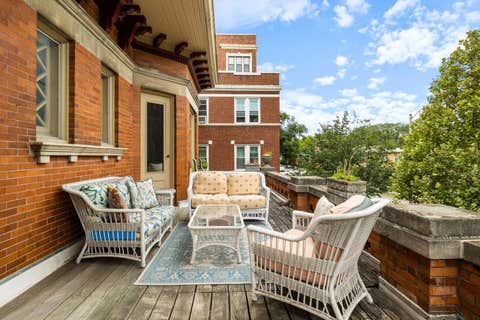 Tiny photo for 711 Washington Boulevard #2E, Oak Park, IL 60302 (MLS # 12715548)