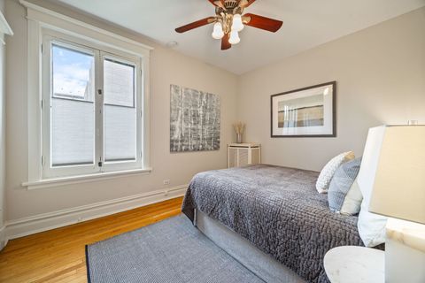 Tiny photo for 711 Washington Boulevard #2E, Oak Park, IL 60302 (MLS # 12715548)
