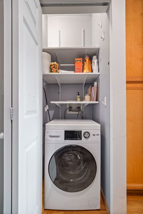 Tiny photo for 711 Washington Boulevard #2E, Oak Park, IL 60302 (MLS # 12715548)