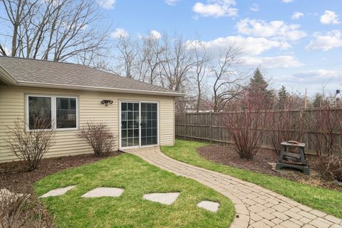 Tiny photo for 123 Raymond Avenue, Barrington, IL 60010 (MLS # 12608484)