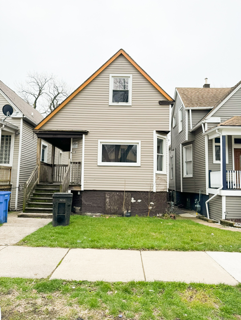 View Chicago, IL 60649 house