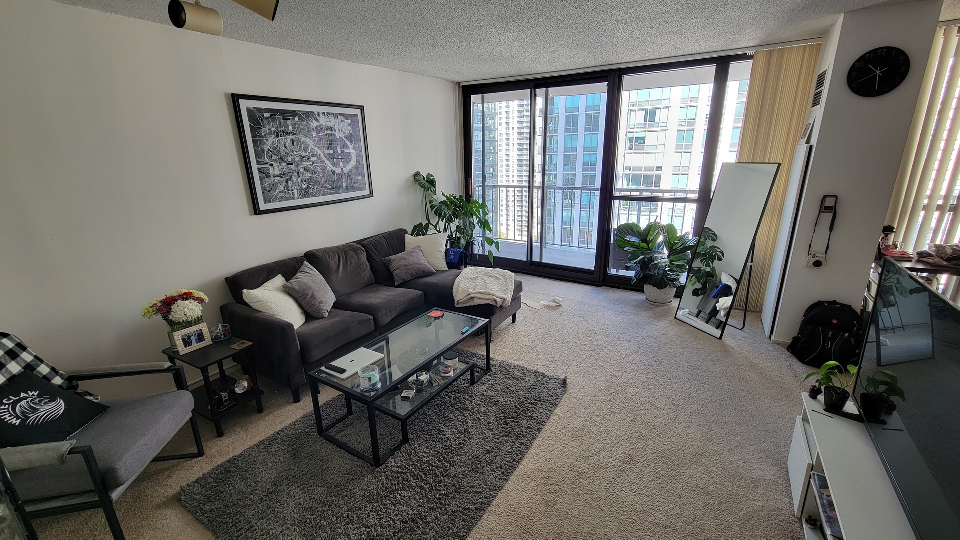 10 E Ontario Street 2210