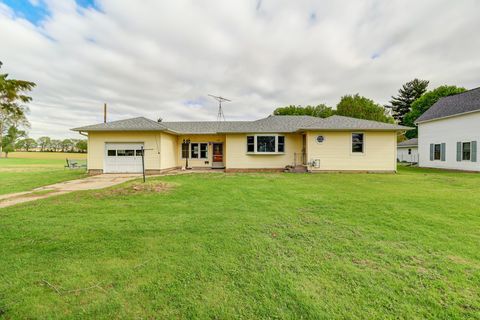 1134 W Main Street, Thomson, IL 61285 - #: 12586299