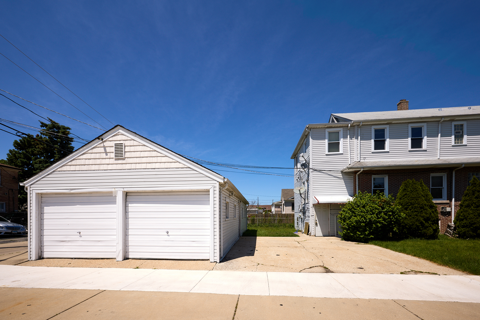 Properties 3 1402 N 15th Avenue