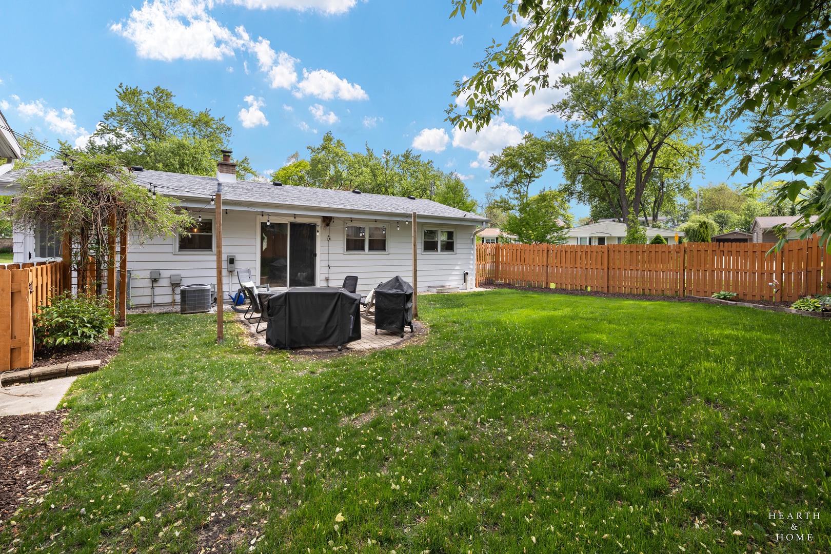 725 E Eisenhower Avenue