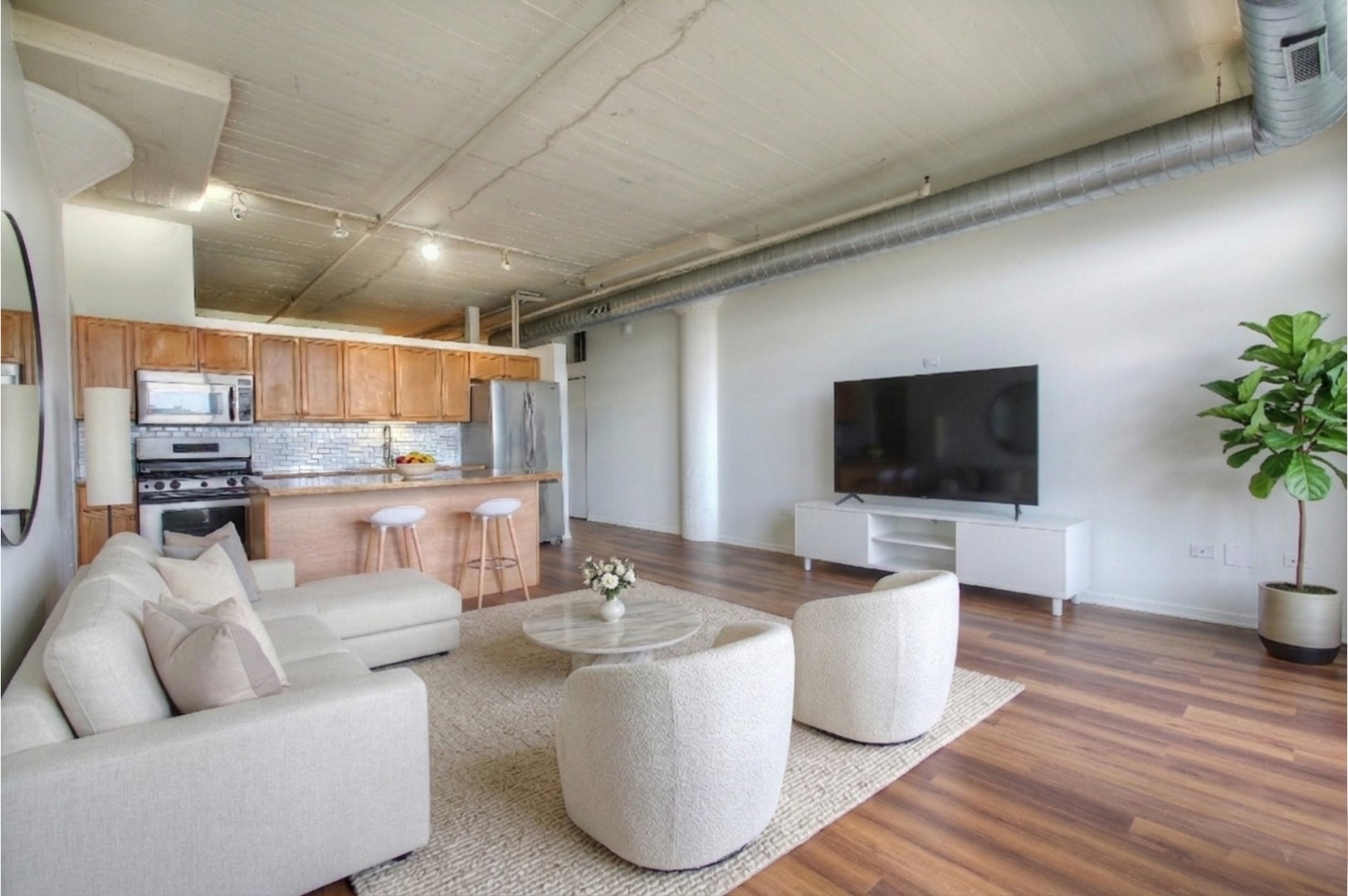 1525 S Sangamon Street 415