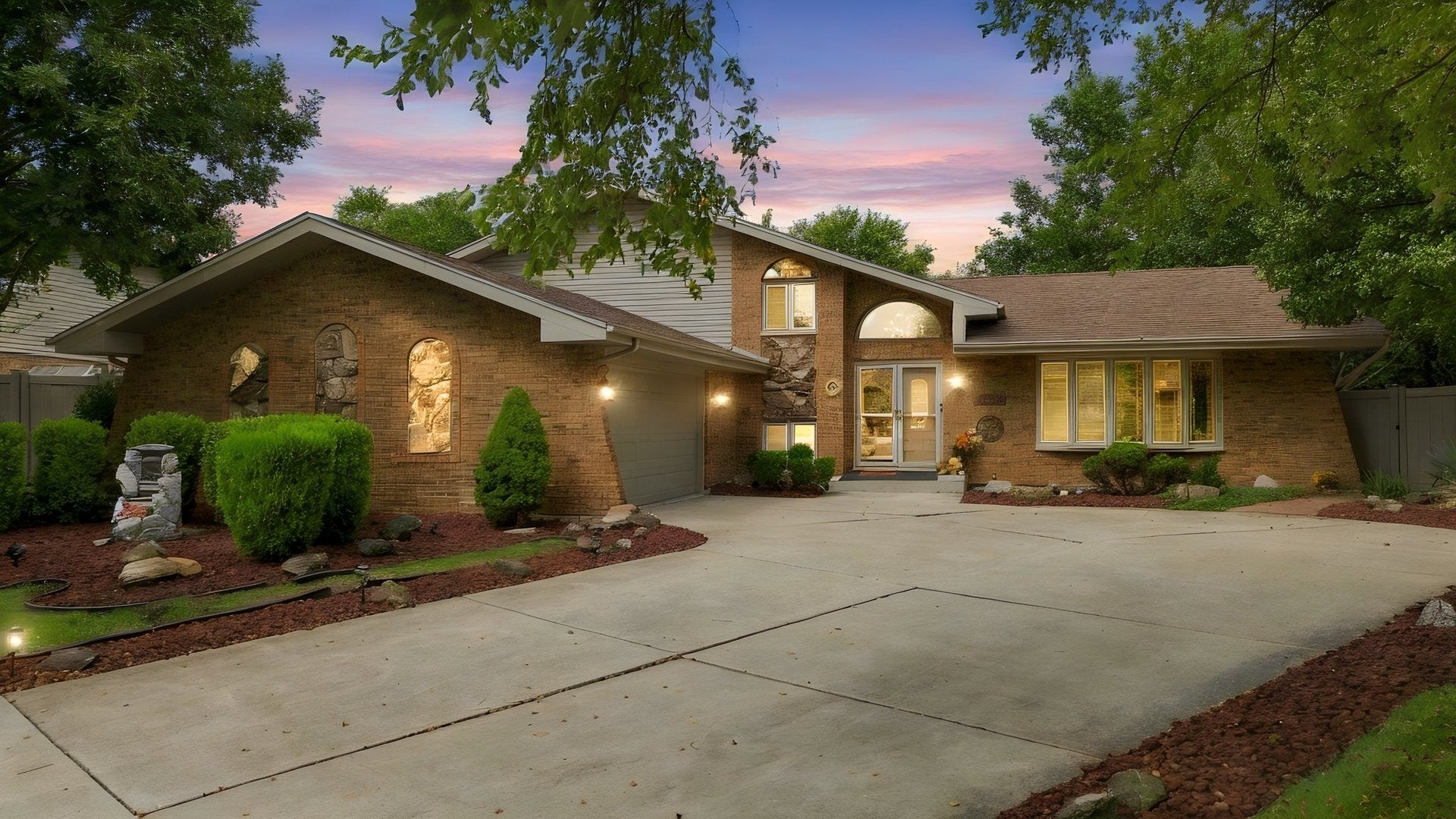 8040 Chippewa Trail