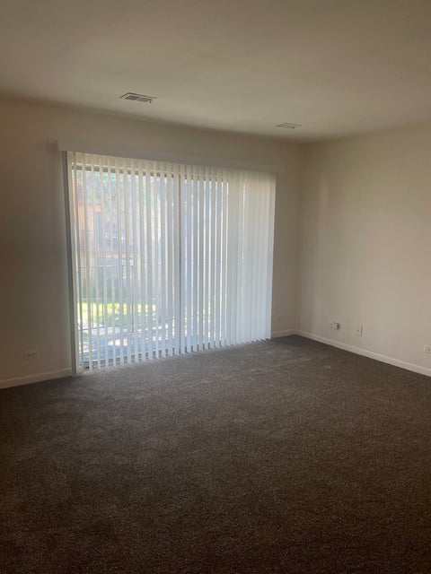 Tiny photo for 4821 W 109th Street #201, Oak Lawn, IL 60453 (MLS # 12682845)