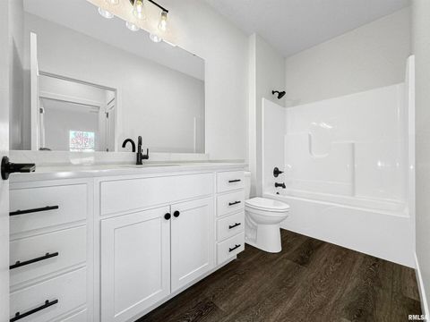 Tiny photo for 1319 Heights Court, Bettendorf, IA 52722 (MLS # QC4254680)