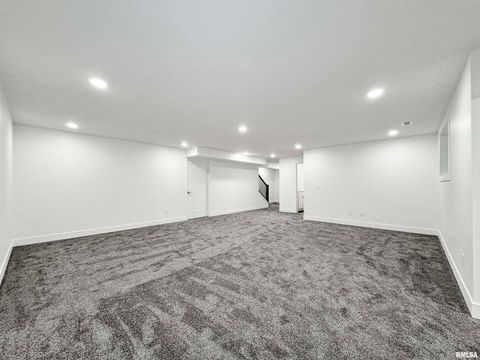 Tiny photo for 1319 Heights Court, Bettendorf, IA 52722 (MLS # QC4254680)