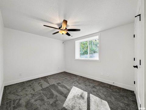 Tiny photo for 1319 Heights Court, Bettendorf, IA 52722 (MLS # QC4254680)