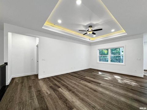 Tiny photo for 1319 Heights Court, Bettendorf, IA 52722 (MLS # QC4254680)