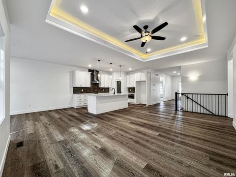 Tiny photo for 1319 Heights Court, Bettendorf, IA 52722 (MLS # QC4254680)