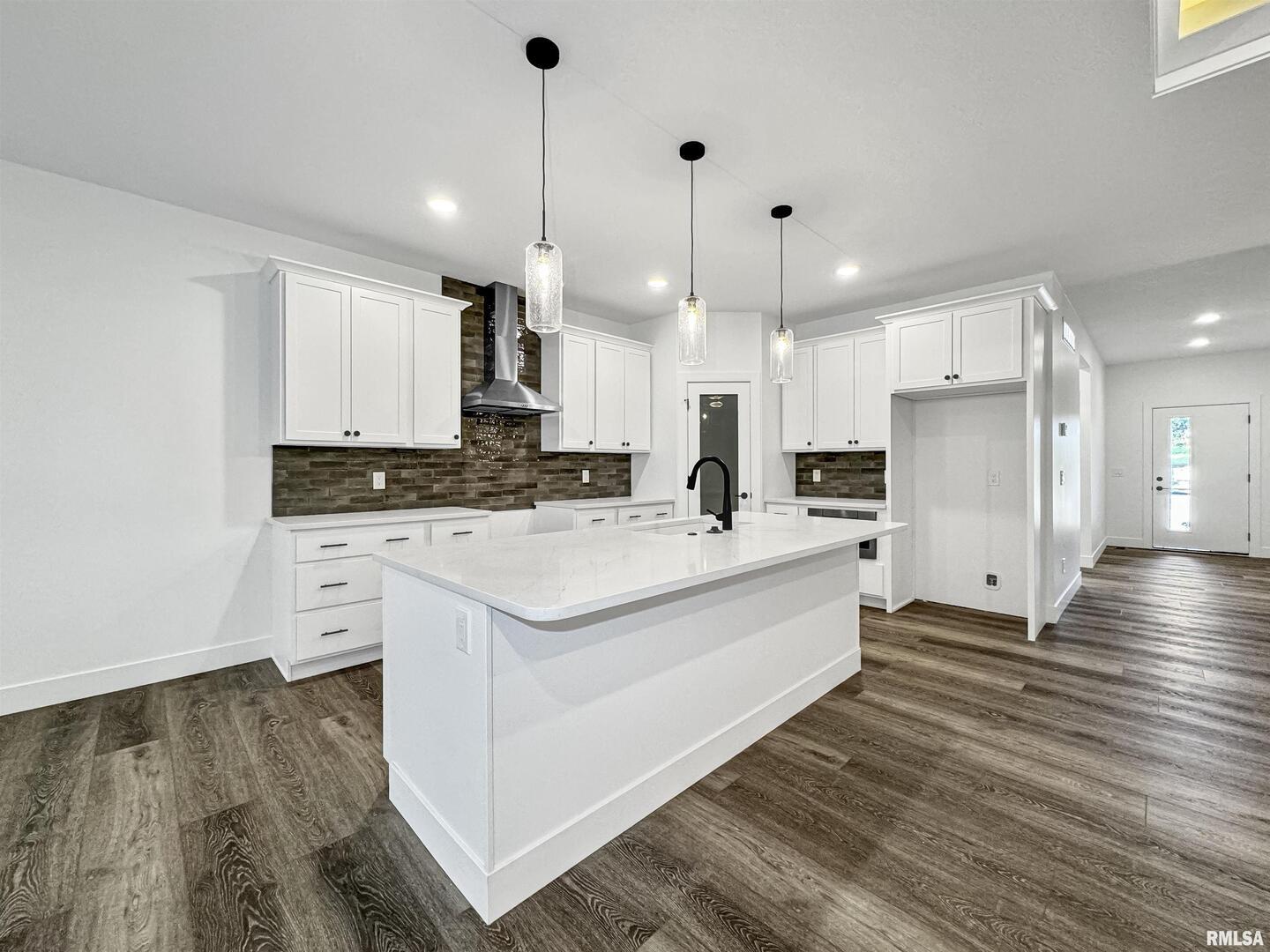 1319 Heights Court