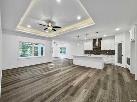 Tiny photo for 1319 Heights Court, Bettendorf, IA 52722 (MLS # QC4254680)