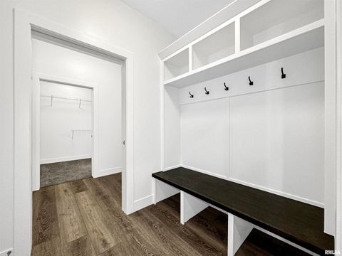 Tiny photo for 1319 Heights Court, Bettendorf, IA 52722 (MLS # QC4254680)