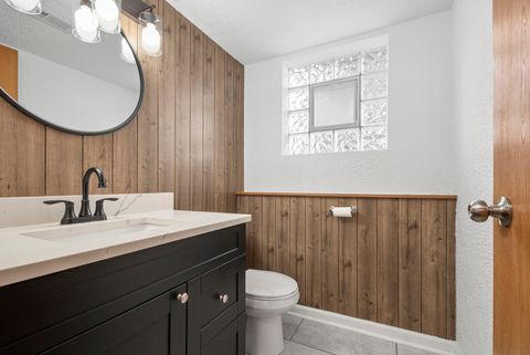 Tiny photo for 9237 S 77th Avenue, Hickory Hills, IL 60457 (MLS # 12566859)