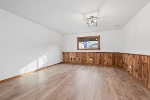 Tiny photo for 9237 S 77th Avenue, Hickory Hills, IL 60457 (MLS # 12566859)