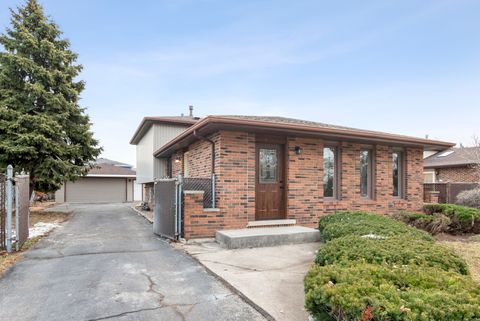 Photo of 9237 S 77th Avenue, Hickory Hills, IL 60457 (MLS # 12566859)