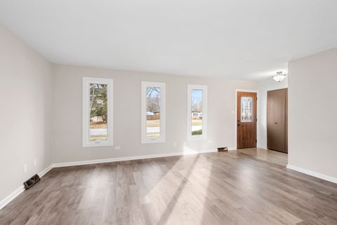 Tiny photo for 9237 S 77th Avenue, Hickory Hills, IL 60457 (MLS # 12566859)